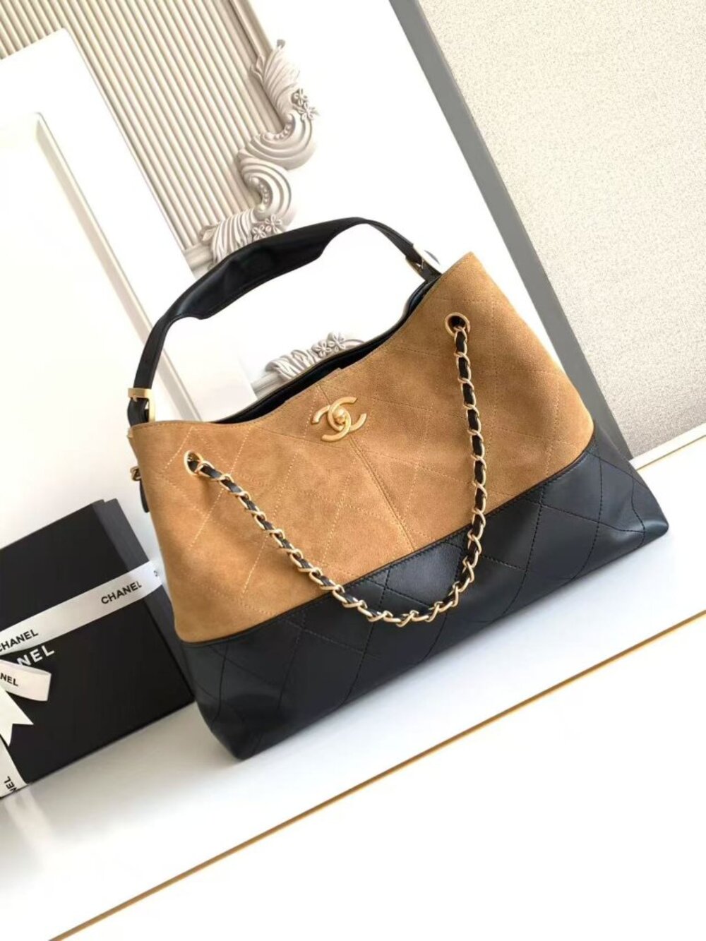 Classic CHANEL bag: A Stylish and Versatile Choice for Elegance